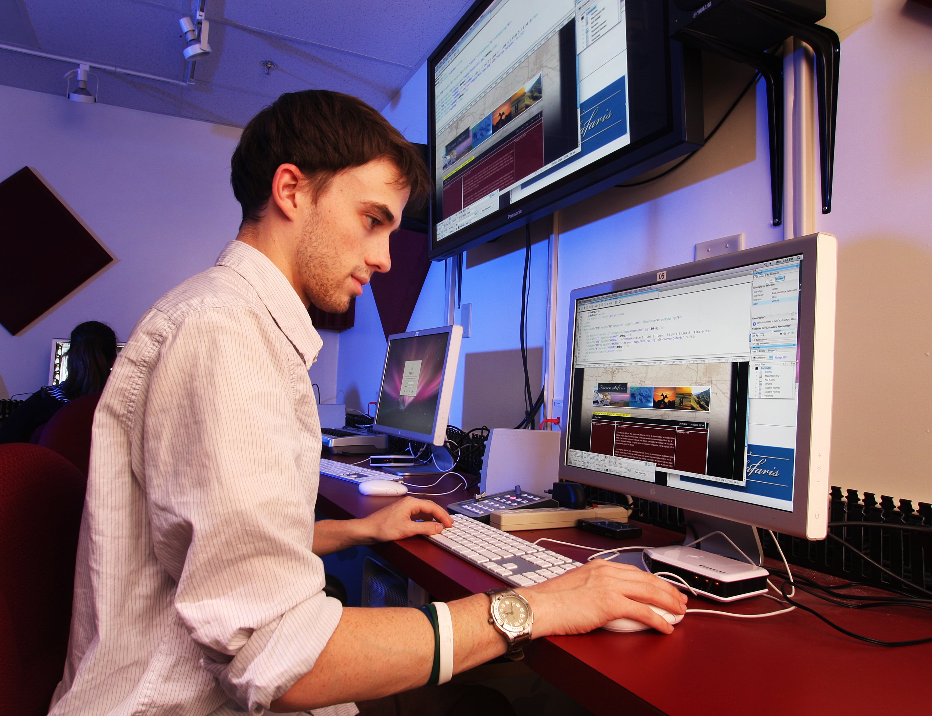 student using a desktop computer